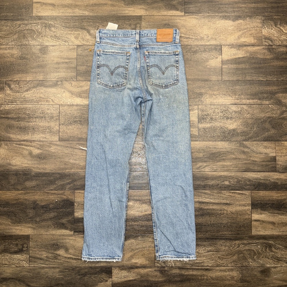 Levi's Wedgie Straight Light Wash Denim Jeans Button-Fly Big E Women's Size 25